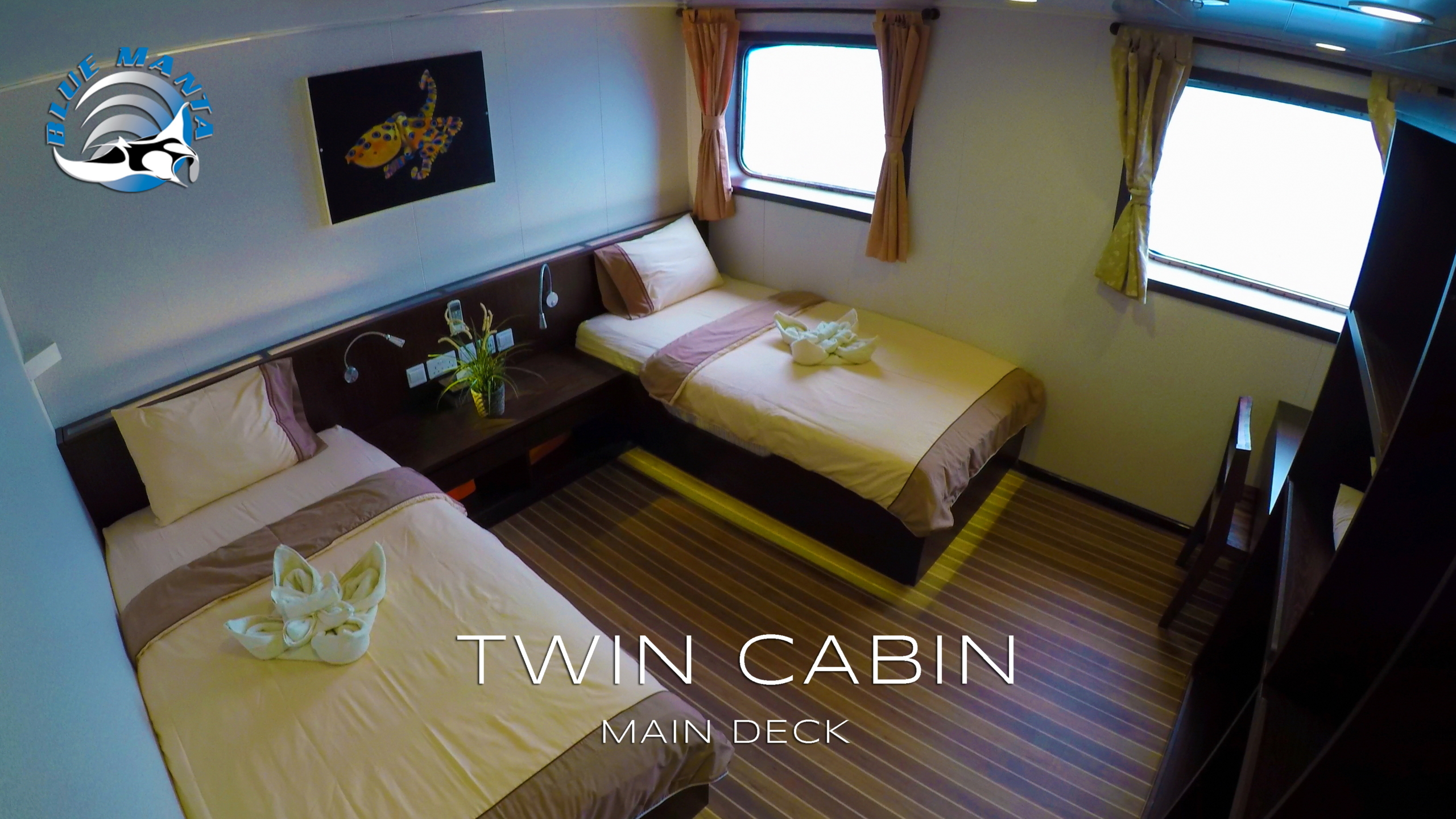 tropical-seas_tropical_schiffe_blue-manta-twin-cabin-main-deck